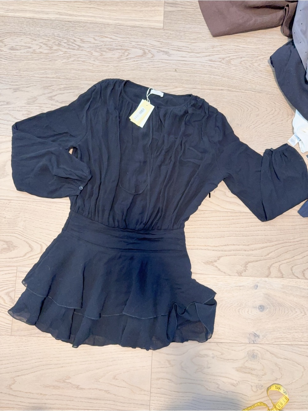 NWT 132087 Aritzia Wilfred stylus black XS